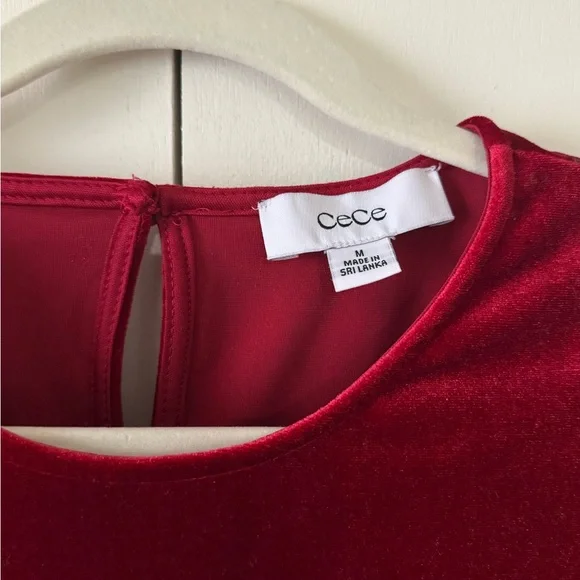 CeCe Women's Red Velvet Bubble-Sleeve Mini Dress Size Medium Christmas Party NYE - Picture 5 of 8